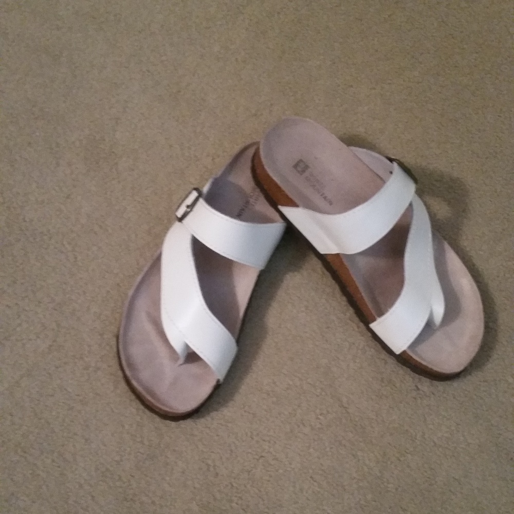 White Mountain White Leather Sandal  7